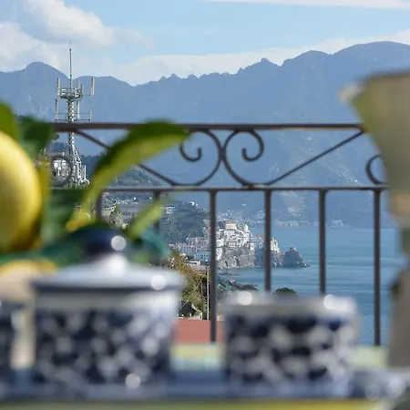 Holiday-in-amalfi *